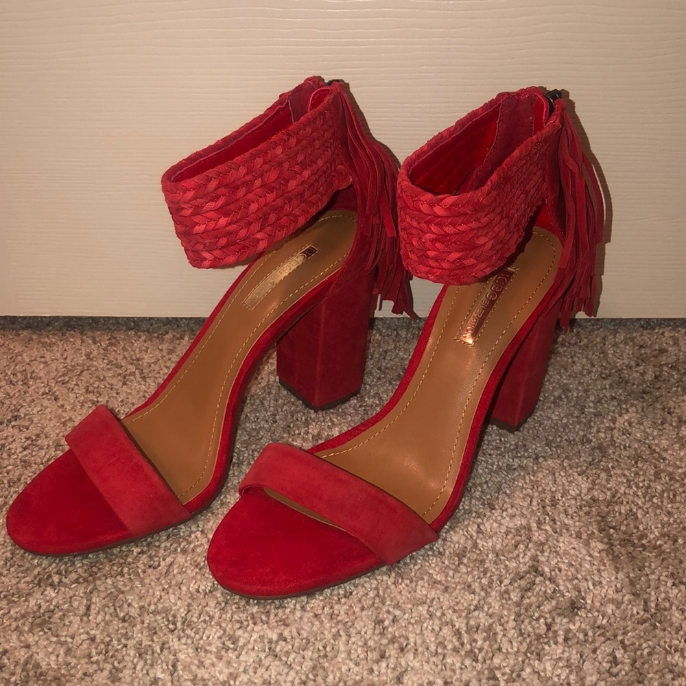 bcbg red heels